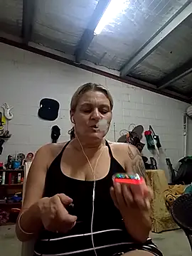 Snapshot of llASHll chatting on November 2025 01:22:01 PM llASHll online show from November 2025 01:22:01 PM