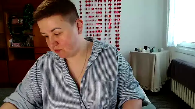 Annet1912 online show from February 2025 11:33:02 AM