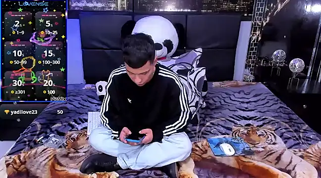 Snapshot of salvadorgomezx chatting on December 2024 09:02:01 AM salvadorgomezx online show from December 2024 09:02:01 AM