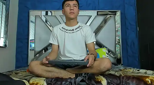 Snapshot of salvadorgomezx chatting on January 2025 03:54:02 PM salvadorgomezx online show from January 2025 03:54:02 PM