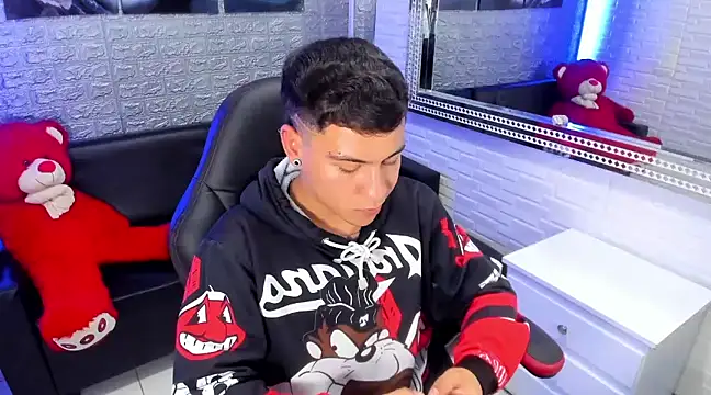 Snapshot of salvadorgomezx chatting on February 2025 05:41:01 AM salvadorgomezx online show from February 2025 05:41:01 AM