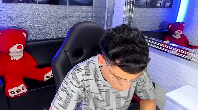 Snapshot of salvadorgomezx chatting on February 2025 09:31:01 AM salvadorgomezx online show from February 2025 09:31:01 AM