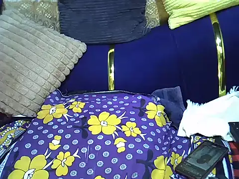 Snapshot of Soft_gal12 chatting on November 2025 04:34:02 PM Soft gal12 online show from November 2025 04:34:02 PM