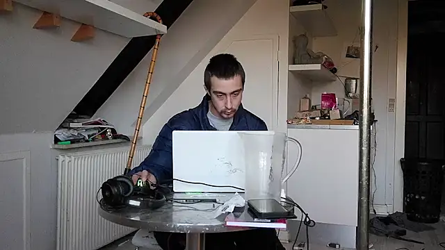 Snapshot of Stephanien chatting on December 2024 12:59:02 PM Stephanien online show from December 2024 12:59:02 PM