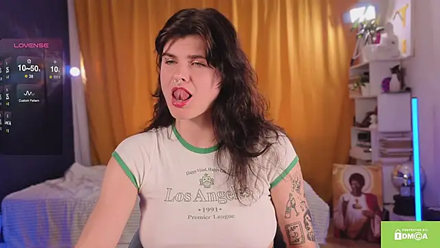 Snapshot of ginavontease chatting on September 2025 12:06:01 PM ginavontease online show from September 2025 12:06:01 PM