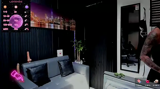 ZhoeStrong online show from February 2025 06:24:01 PM