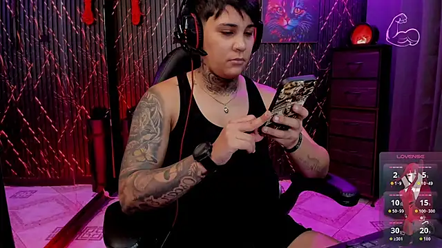 ZhoeStrong online show from February 2026 06:42:01 PM