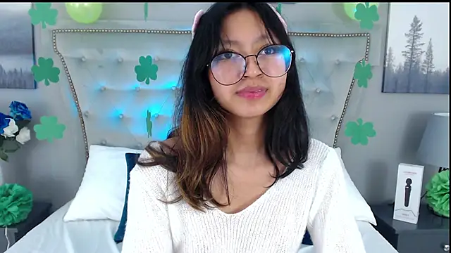 Yommi Winx online show from March 2025 10:03:02 AM