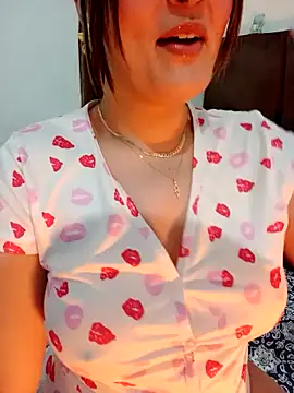 Snapshot of im_here- chatting on May 2026 08:14:01 PM im here- online show from May 2026 08:14:01 PM