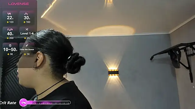 Snapshot of Laia_and_Aloby chatting on May 2026 11:14:02 PM Laia and Aloby online show from May 2026 11:14:02 PM