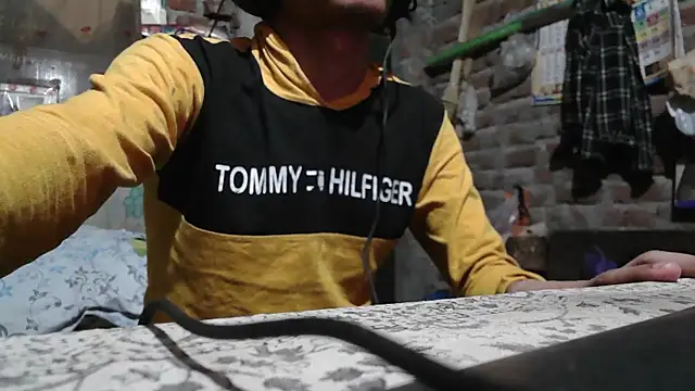 Dreamdaze2025 online show from April 2026 05:02:01 PM