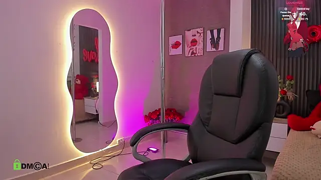 Snapshot of natasha__jackson chatting on February 2026 11:58:02 AM natasha jackson online show from February 2026 11:58:02 AM