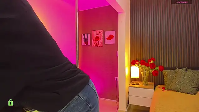 Snapshot of natasha__jackson chatting on March 2026 12:01:01 PM natasha jackson online show from March 2026 12:01:01 PM