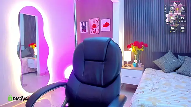 Snapshot of natasha__jackson chatting on April 2026 12:44:02 PM natasha jackson online show from April 2026 12:44:02 PM