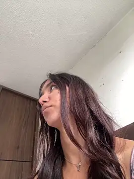 Nikol Rang   online show from November 2025 05:45:02 PM