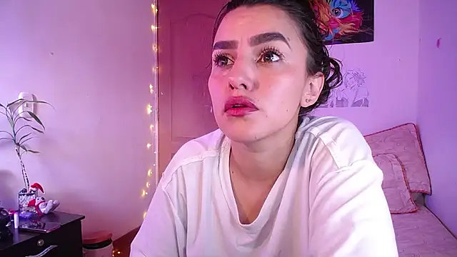 Lu perez online show from December 2025 04:24:01 PM