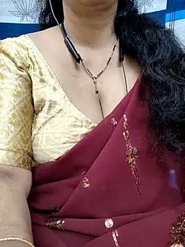 Snapshot of bhuvana555 chatting on February 2025 04:44:02 AM bhuvana555 online show from February 2025 04:44:02 AM