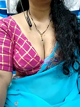 Snapshot of bhuvana555 chatting on March 2025 06:09:01 AM bhuvana555 online show from March 2025 06:09:01 AM