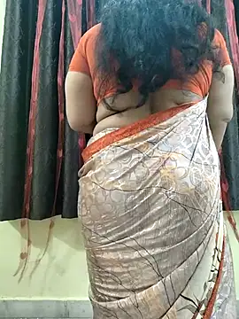 Snapshot of bhuvana555 chatting on October 2025 05:03:01 PM bhuvana555 online show from October 2025 05:03:01 PM