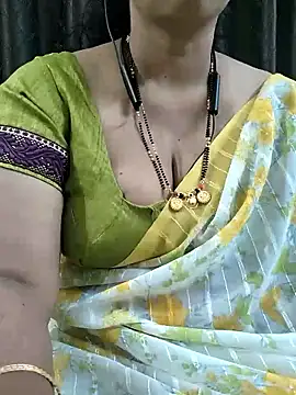 Snapshot of bhuvana555 chatting on January 2026 05:38:02 PM bhuvana555 online show from January 2026 05:38:02 PM