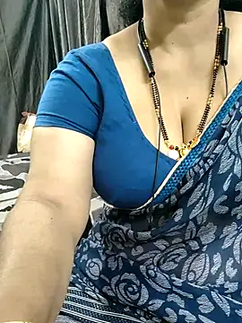 Snapshot of bhuvana555 chatting on February 2026 06:00:02 AM bhuvana555 online show from February 2026 06:00:02 AM