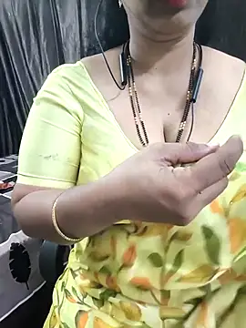 Snapshot of bhuvana555 chatting on February 2026 05:42:01 PM bhuvana555 online show from February 2026 05:42:01 PM