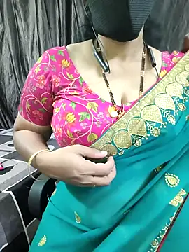 Snapshot of bhuvana555 chatting on February 2026 05:20:01 PM bhuvana555 online show from February 2026 05:20:01 PM