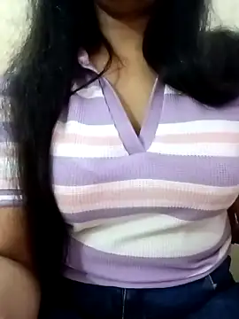 Snapshot of Rina777o chatting on March 2025 05:45:01 PM Rina777o online show from March 2025 05:45:01 PM