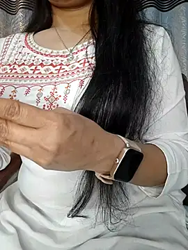 Rina777o online show from July 2026 04:49:02 PM
