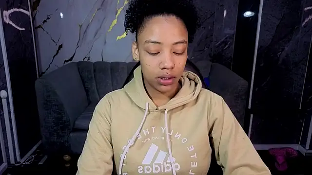 Violeth b online show from November 2025 12:52:01 PM