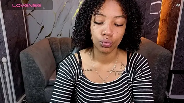 Violeth b online show from February 2026 01:01:02 PM