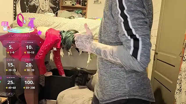 LisandreLaVenale online show from April 2026 08:44:02 PM