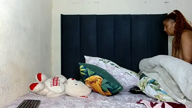 quenliyasa online show from April 2026 08:24:02 PM