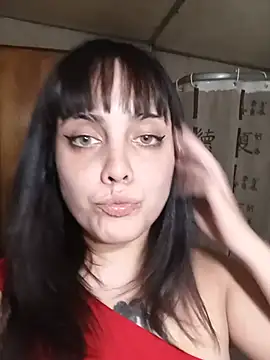 lucylovles online show from July 2026 04:19:02 AM