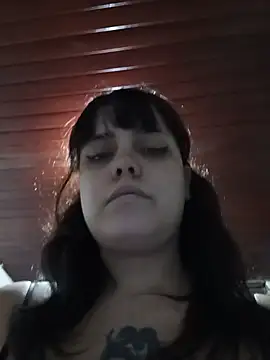 lucylovles online show from August 2026 10:46:02 PM