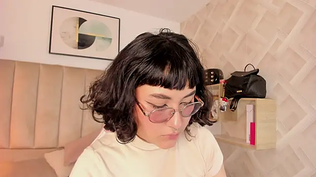 Haru Bonny online show from March 2026 07:39:01 PM