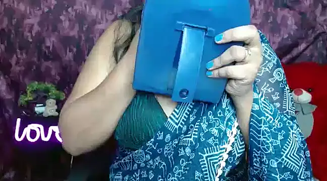 Snapshot of Naughty_Ayesha1 chatting on December 2024 05:31:02 AM Naughty Ayesha1 online show from December 2024 05:31:02 AM
