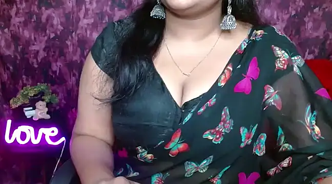 Snapshot of Naughty_Ayesha1 chatting on January 2025 04:04:02 AM Naughty Ayesha1 online show from January 2025 04:04:02 AM