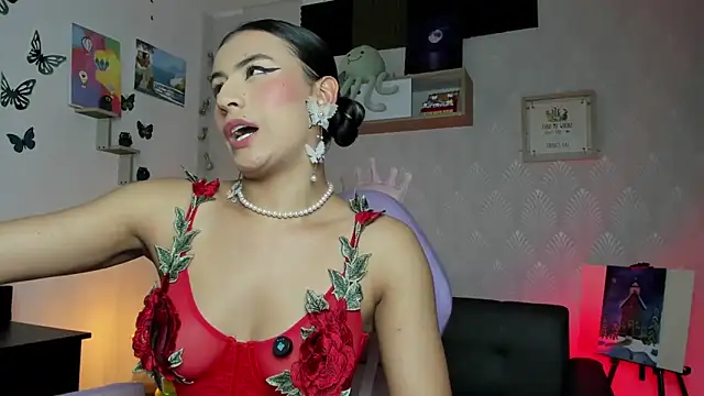 Alaia Love77 online show from February 2026 10:39:01 PM