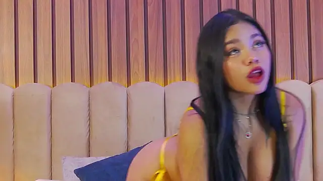 Snapshot of CelesteDePaul chatting on December 2024 06:05:01 PM CelesteDePaul online show from December 2024 06:05:01 PM