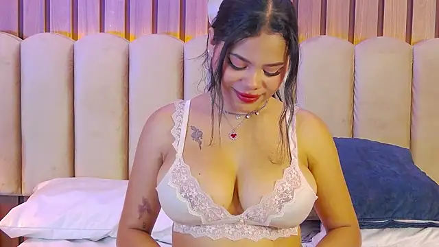 Snapshot of CelesteDePaul chatting on December 2024 05:55:01 PM CelesteDePaul online show from December 2024 05:55:01 PM