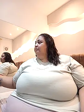 Snapshot of Alisson_am chatting on February 2026 12:12:01 PM Alisson am online show from February 2026 12:12:01 PM