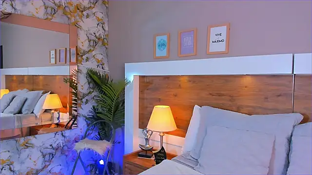 EmaBakker online show from January 2026 11:26:01 AM