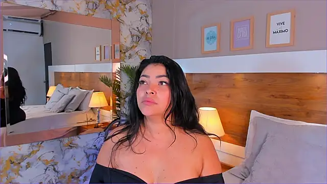 Snapshot of EmaBakker chatting on February 2026 06:23:02 AM EmaBakker online show from February 2026 06:23:02 AM