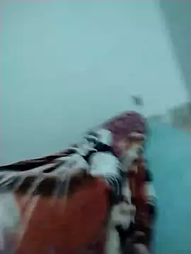 Snapshot of lm279 chatting on December 2024 04:04:01 PM lm279 online show from December 2024 04:04:01 PM