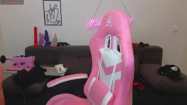 Milas Dreams online show from October 2025 06:45:01 AM