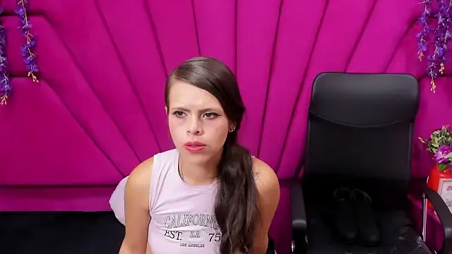 Mariana Benett online show from January 2025 08:04:01 PM