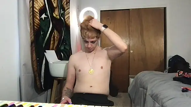 twentywithafelonyy online show from December 2024 09:37:01 PM