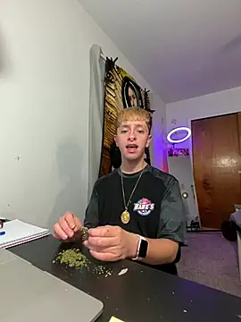 twentywithafelonyy online show from December 2024 02:57:02 AM