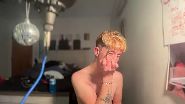 twentywithafelonyy online show from February 2025 08:04:01 AM